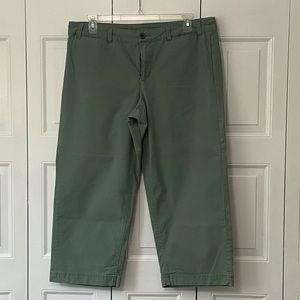Old Navy, Green cotton capri pants, Size 16
